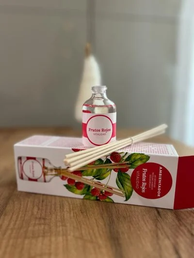 Parfum/Odorizant de cameră cu bețișoare, Mikado, Fructe Rosii, Intense, Caravan Home, 40ml